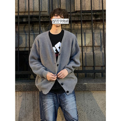 Retro Simple Solid Color And V-neck Men's Knitting Sweater