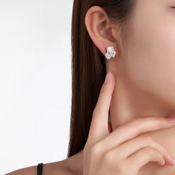 A Luxurious And Fashionable Minimalist Jewelry Earring Set Featuring Top-quality Moissanite Stones, Made Of S925 Silver Electroplated With Platinum.