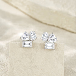 A Luxurious And Fashionable Minimalist Jewelry Earring Set Featuring Top-quality Moissanite Stones, Made Of S925 Silver Electroplated With Platinum.