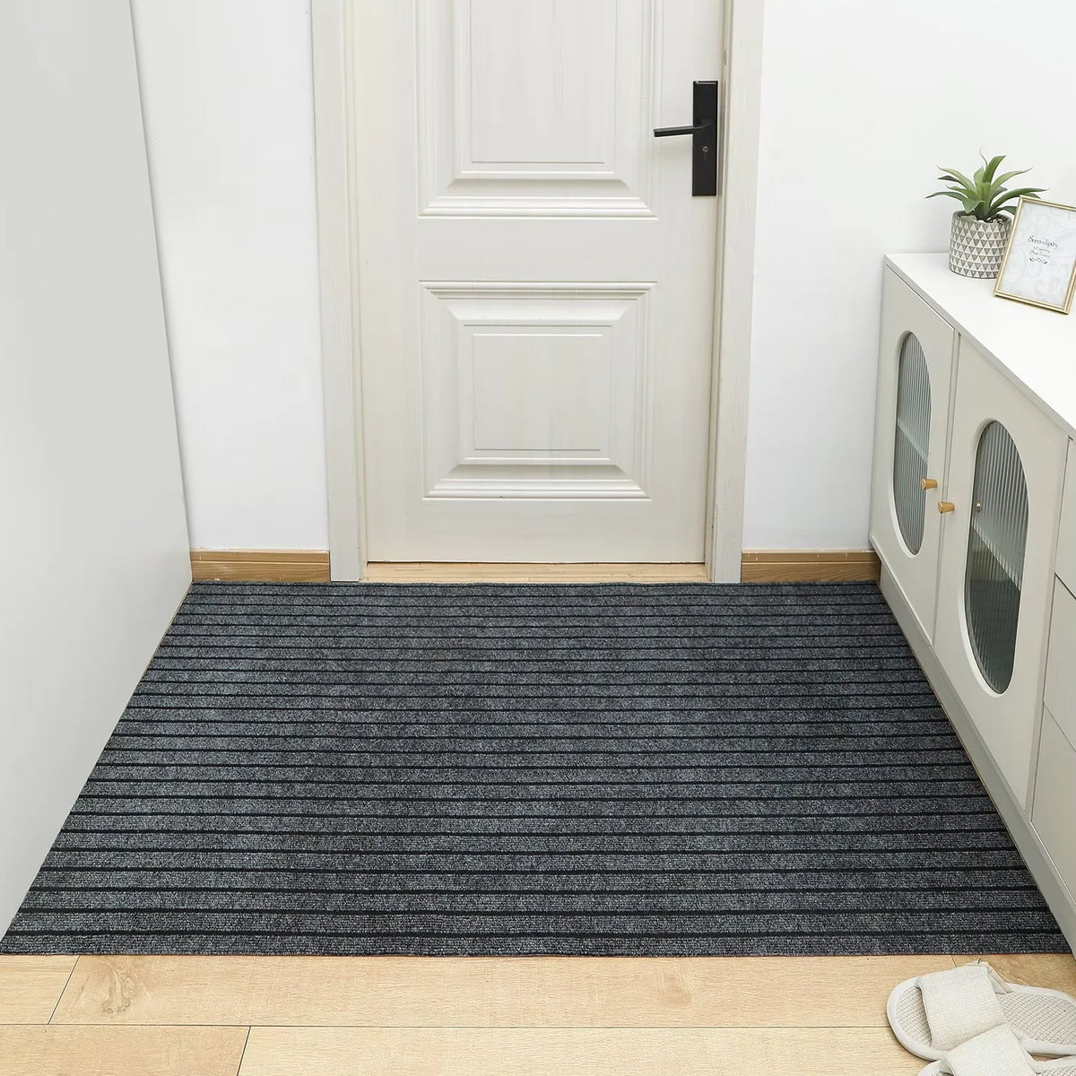 Rubber Bottom Striped Large Area Carpet Washable Anti Slip Outdoor Laundry Room Corridor Custom Floor Rug